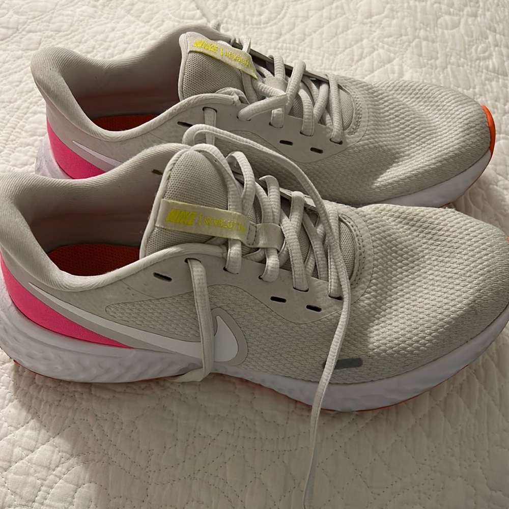 Nike shoes